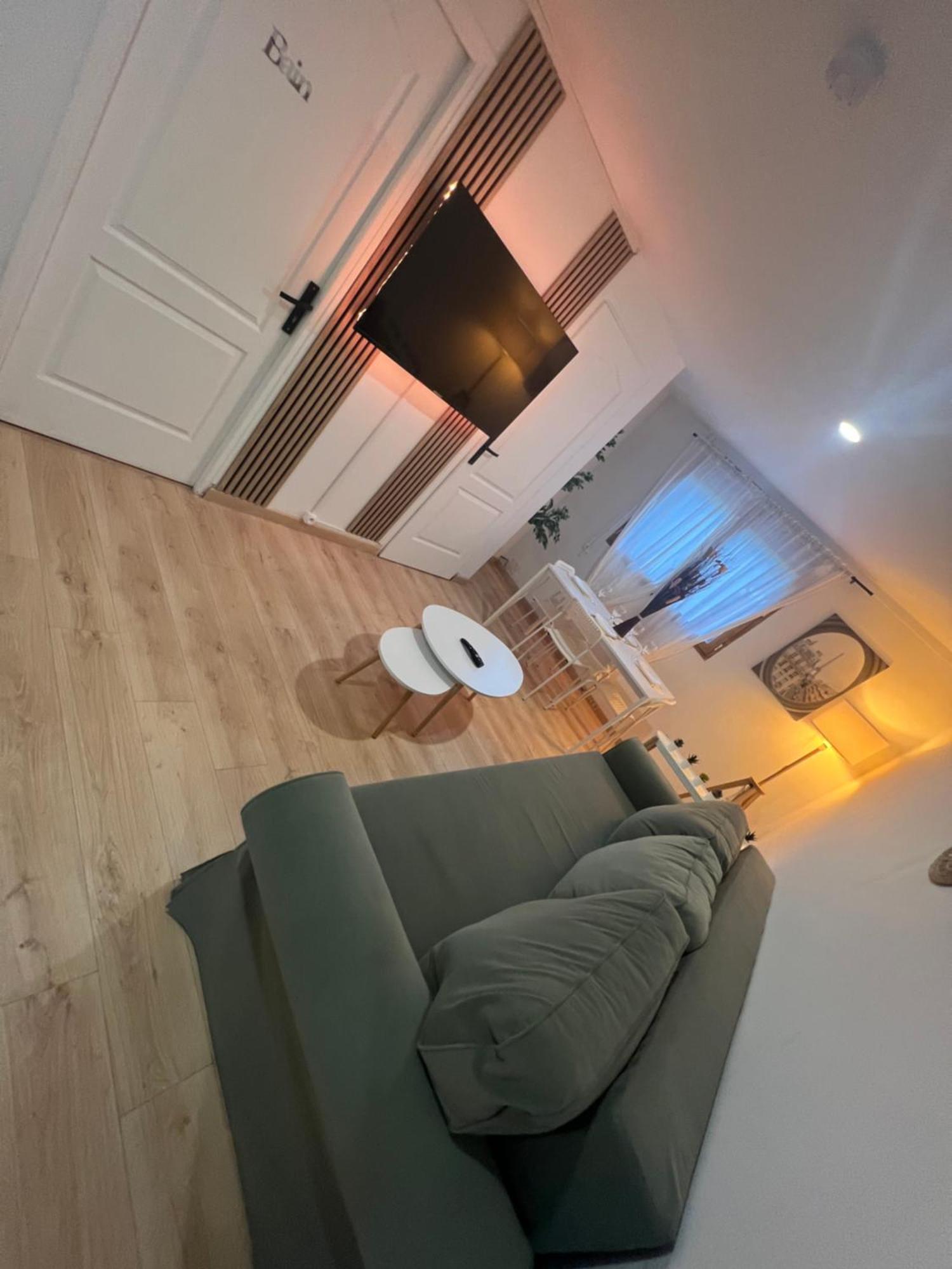 Appartement Pres De Paris, Disney & Cdg Tremblay-en-France Dış mekan fotoğraf